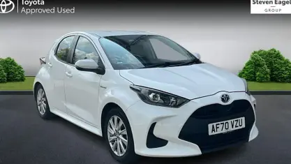 Used Toyota Yaris 116 HP (85 kW) 2020 White Hatchback