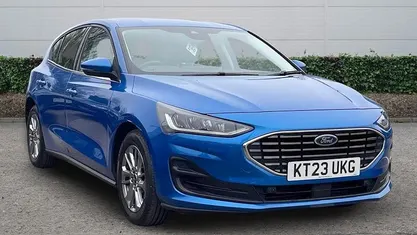 Used Ford Focus Titanium 155 HP (114 kW) 2023 Blue Hatchback