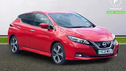 Second-hand Nissan Leaf N-Connecta 110 kW (150 CP) 2021 Roșu Hatchback