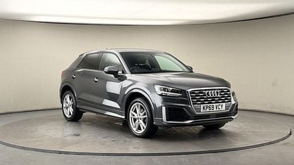Usado Audi Q2 S-Line 116 HP (85 kW) 2019 Cinzento SUV