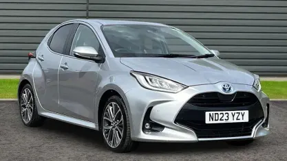Used Toyota Yaris 116 HP (85 kW) 2023 Silver Hatchback