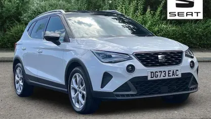 Used Seat Arona FR 110 HP (80 kW) 2023 White SUV