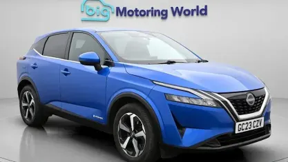 Używany Nissan Qashqai N-Connecta 190 KM (139 kW) 2023 Niebieski SUV