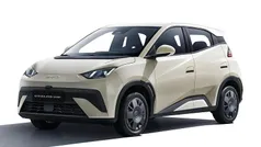 Ice blue New 2025 BYD Dolphin Active Hatchback | £18,313 (Fair price)