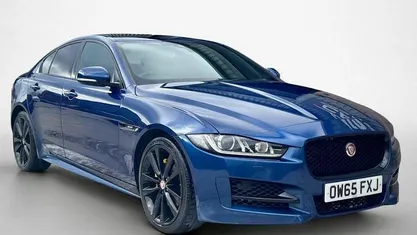 Used Jaguar XE R-Sport 179 HP (131 kW) 2019 Sedan