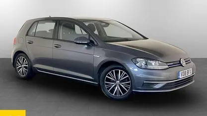 Used VW Golf VII SE 131 HP (96 kW) 2018 Hatchback