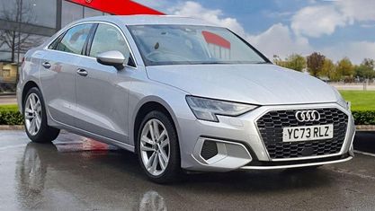 Używany Audi A3 Sport 150 KM (110 kW) 2023 Srebrny Sedan/Limuzyna