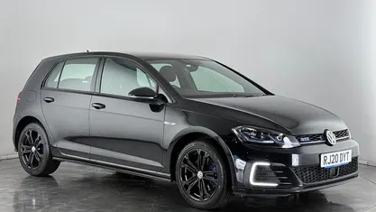 Used 2020 VW Golf VII GTE Hatchback | £14,400 (Super price)