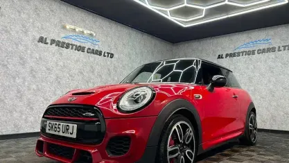 Used Mini John Cooper Works Hatch 231 HP (169 kW) 2015 Red Hatchback