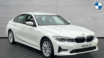 Used BMW 320 Sport Line 184 HP (135 kW) 2021 White Sedan
