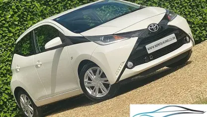 Used Toyota Aygo x-press 69 HP (50 kW) 2016 Hatchback