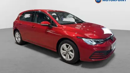 Used VW Golf VIII Life 150 HP (110 kW) 2023 Red Hatchback