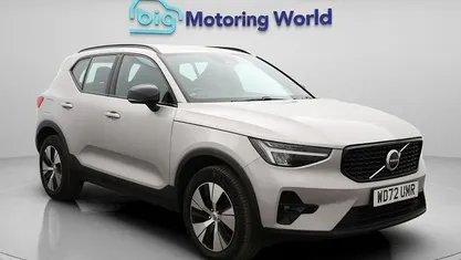 Begagnad Volvo XC40 Plus 211 HK (155 kW) 2023 Silver SUV