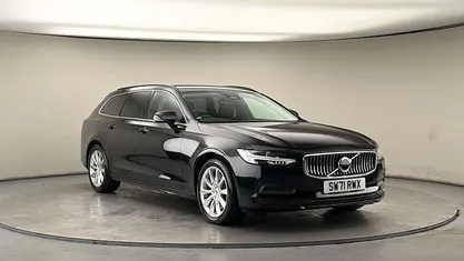 Used Volvo V90 Momentum 197 HP (144 kW) 2021 Estate