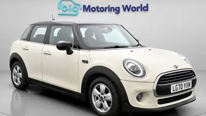 Used Mini Cooper Classic 136 HP (100 kW) 2020 White Hatchback