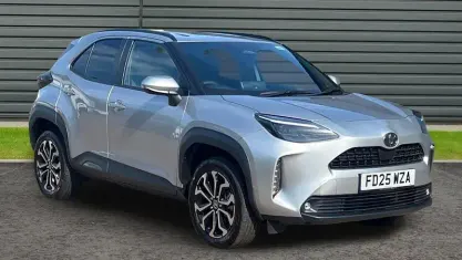 New Toyota Yaris Hybrid Design 116 HP (85 kW) 2026 Estate