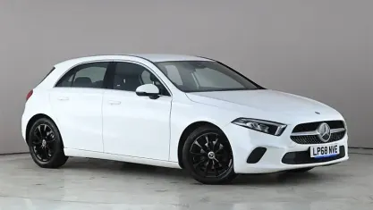 Begagnad Mercedes A180 116 HK (85 kW) 2020 Halvkombi