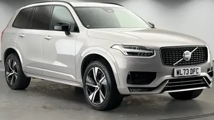 Usado Volvo XC90 Plus 250 HP (183 kW) 2025 SUV