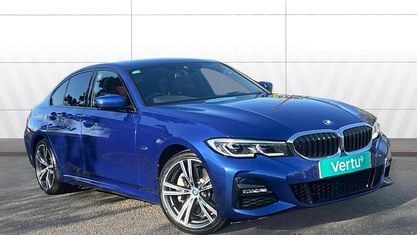 Begagnad BMW 330e M Sport 292 HK (214 kW) 2022 Blå Sedan