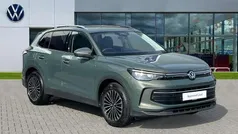 Green Used 2024 VW Tiguan Match SUV | £30,065 (Fair price)