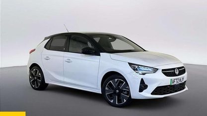 Używany Vauxhall Corsa-e GS Line 100 kW (136 KM) 2022 Biały Hatchback