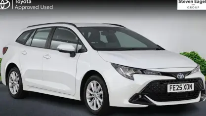 Used Toyota Corolla 140 HP (102 kW) 2025 White Estate