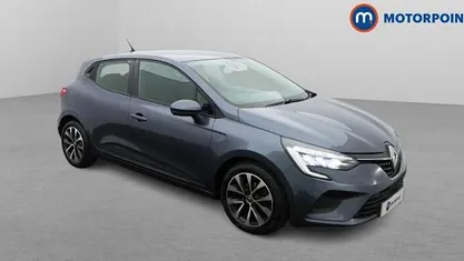 Used Renault Clio V Iconic 90 HP (66 kW) 2021 Grey Hatchback