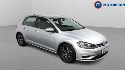 Used 2018 VW Golf VII SE Hatchback | £12,249 (Fair price)