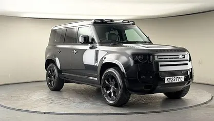 Used Land Rover Defender HSE Dynamic 249 HP (183 kW) 2025 SUV