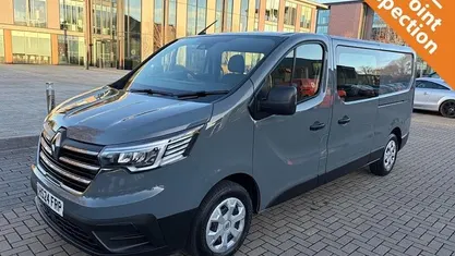 Used 2025 Renault Trafic MPV | £23,490 (Fair price)