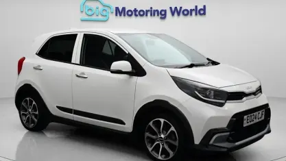 Used Kia Picanto X-Line 67 HP (49 kW) 2024 White Hatchback