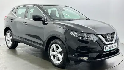 Used Nissan Qashqai Acenta Premium 160 HP (117 kW) 2020 Black SUV