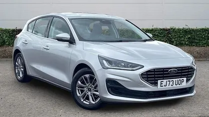 Used Ford Focus Titanium 125 HP (91 kW) 2023 Silver Hatchback