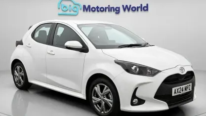 Used Toyota Yaris 116 HP (85 kW) 2024 White Hatchback