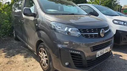 Used Vauxhall Vivaro Sportive 120 HP (88 kW) 2020 Grey MPV