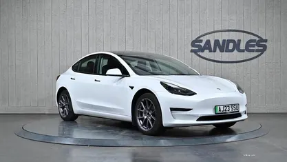 White Used 2023 Tesla Model 3 Long Range RWD Sedan | £23,399 (Fair price)