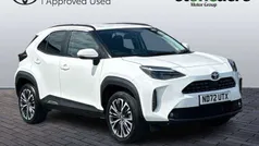 White Used 2022 Toyota Yaris Cross SUV | £23,700 (Fair price)