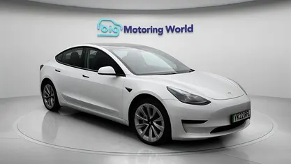 Used Tesla Model 3 Standard Range Plus 239 kW (325 HP) 2021 White Sedan