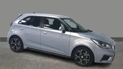 Used MG MG3 Exclusive 106 HP (77 kW) 2023 Silver Hatchback