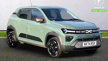Used Dacia Spring Extreme 47 kW (65 HP) 2024 Green Hatchback