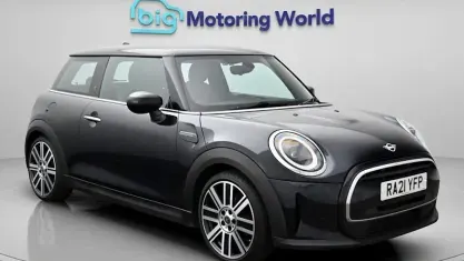 Used Mini Cooper Exclusive 136 HP (100 kW) 2021 Blue/black Hatchback