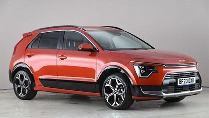 Gebraucht Kia Niro 141 PS (103 kW) 2023 Orange SUV