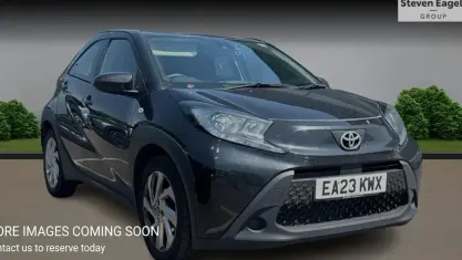 Used Toyota Aygo X PURE 72 HP (52 kW) 2025 SUV