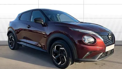Used Nissan Juke N-Connecta 143 HP (105 kW) 2023 Red SUV