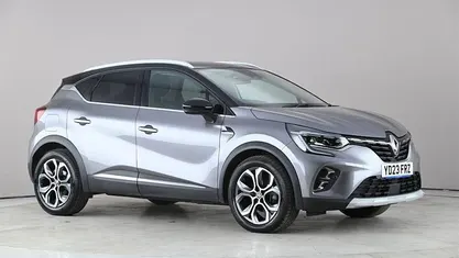 Used Renault Captur Techno 143 HP (105 kW) 2023 Grey/black SUV