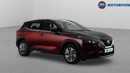 Used Nissan Qashqai Acenta Premium 140 HP (102 kW) 2022 Red SUV
