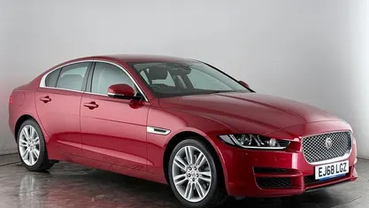 Used 2018 Jaguar XE Ingenium Sedan | £14,100 (Fair price)