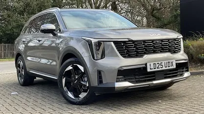 Used Kia Sorento 215 HP (158 kW) 2025 SUV