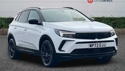 Used Vauxhall Grandland X GS Line 131 HP (96 kW) 2022 White SUV