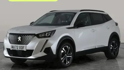 Begagnad Peugeot 2008 Allure+ 110 HK (80 kW) 2022 Vit SUV